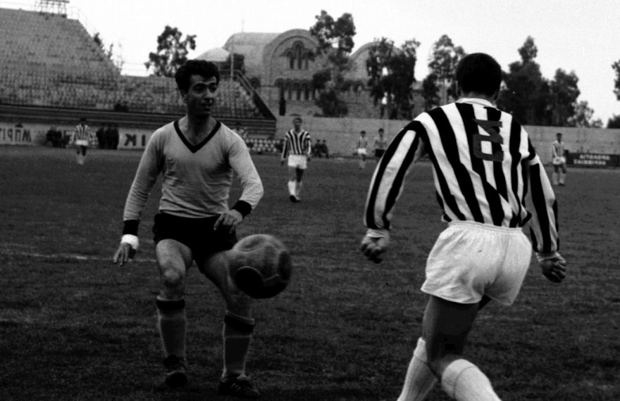 Κώστας Νεστορίδης: Η μυθιστορηματική ζωή του μεγάλου γκολτζή της ΑΕΚ - Βίντεο και φωτογραφίες