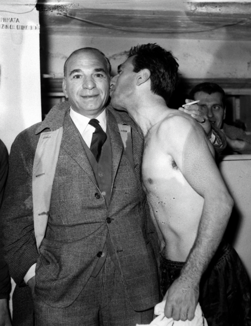 Κώστας Νεστορίδης: Η μυθιστορηματική ζωή του μεγάλου γκολτζή της ΑΕΚ - Βίντεο και φωτογραφίες