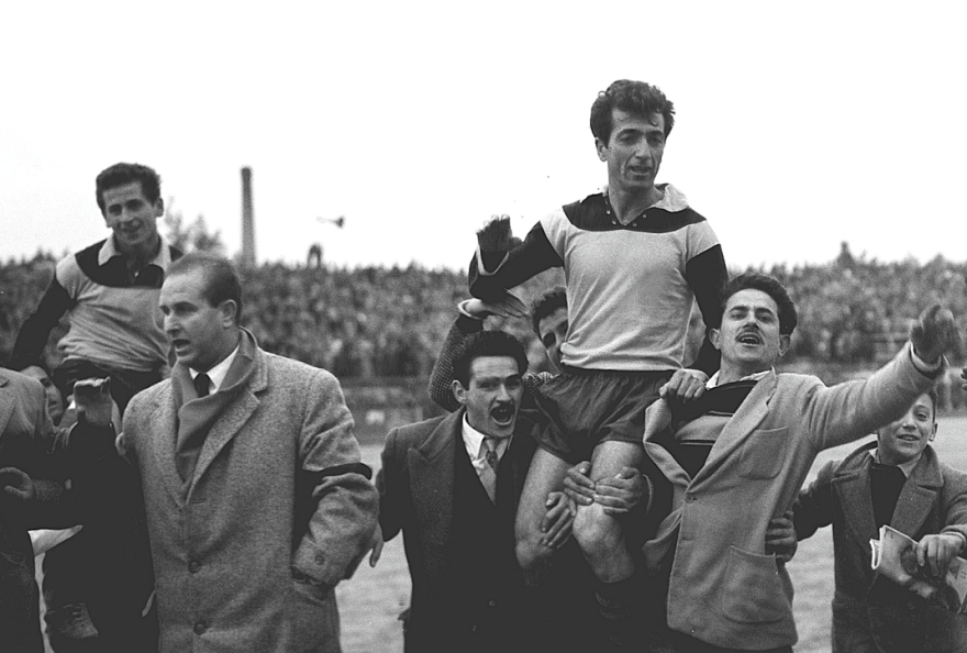 Κώστας Νεστορίδης: Η μυθιστορηματική ζωή του μεγάλου γκολτζή της ΑΕΚ - Βίντεο και φωτογραφίες