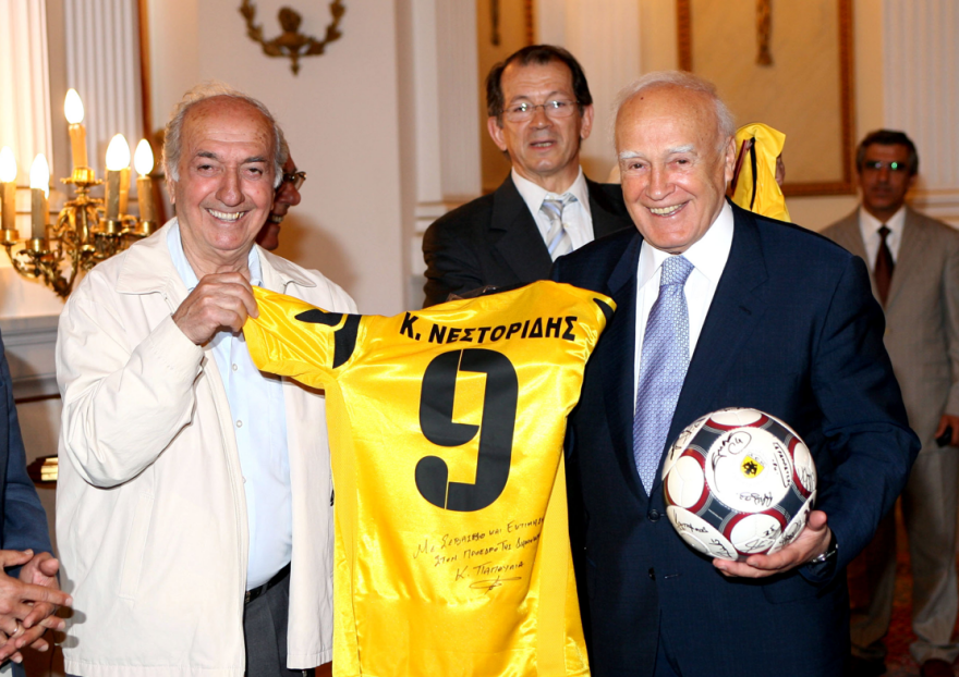 Κώστας Νεστορίδης: Η μυθιστορηματική ζωή του μεγάλου γκολτζή της ΑΕΚ - Βίντεο και φωτογραφίες