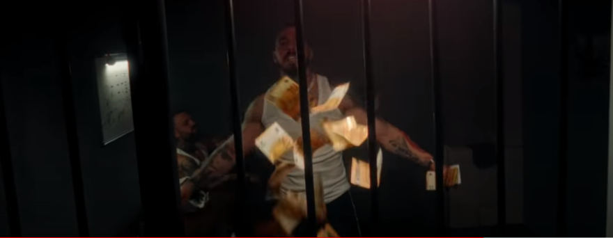 O Don Leon έκλεβε τα ΑΤΜ και μετά επιδείκνυε και έκαιγε σε βίντεο τα χρήματα 