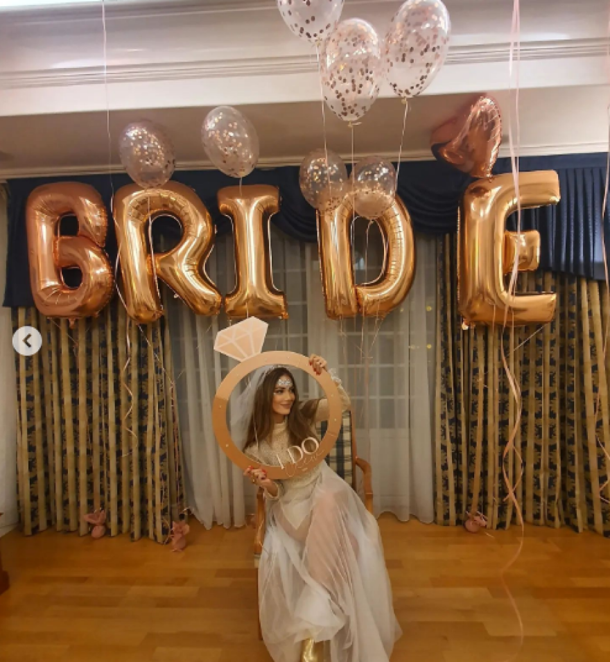 Γιώτα Τσιμπρικίδου: Παντρεύτηκε η δημοσιογράφος - Δείτε βίντεο