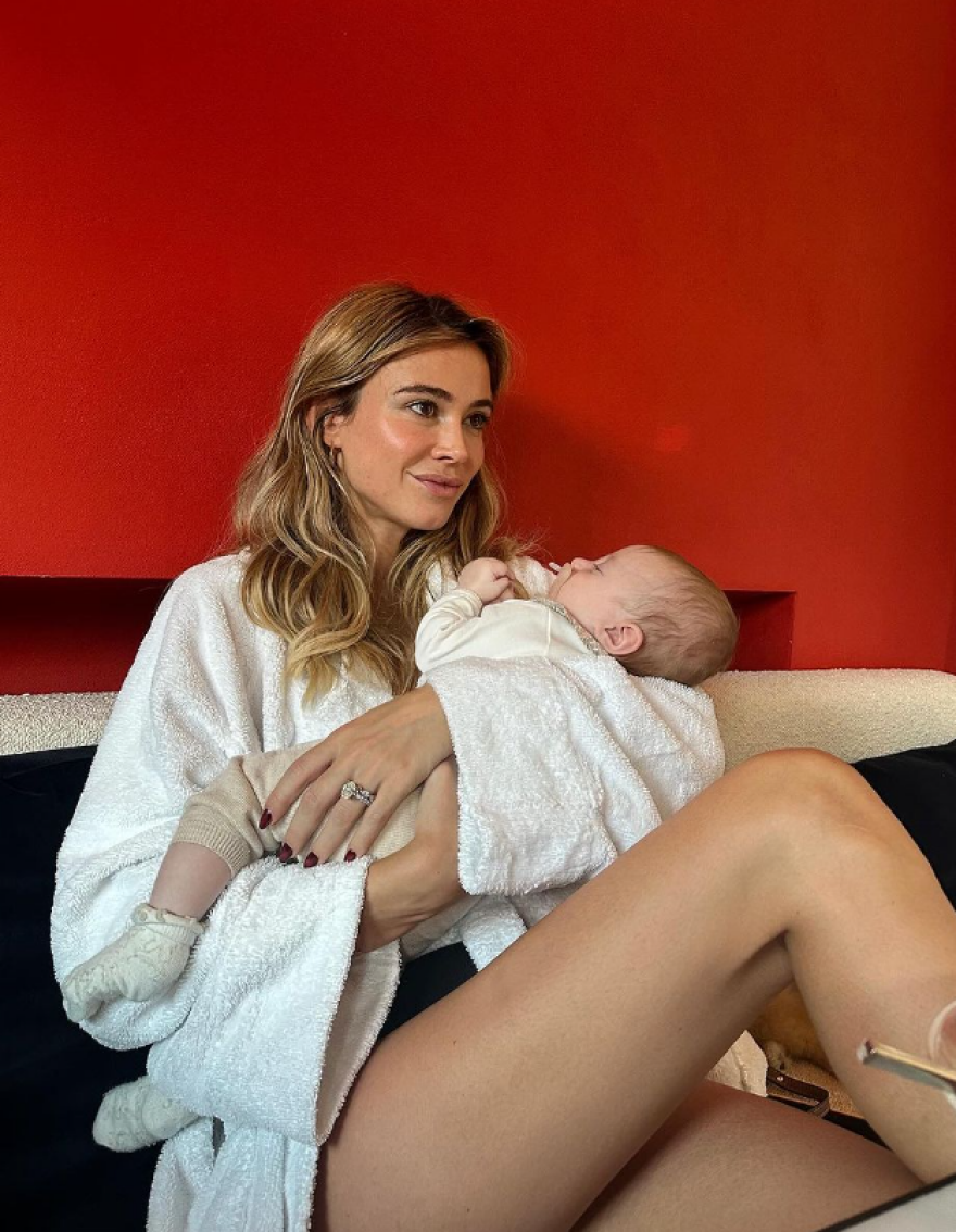 Ντιλέτα Λεότα: Πήγε στη δουλειά με... το εσώρουχο σε κοινή θέα