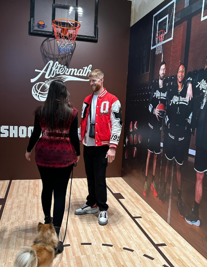 Γουόκαπ - Νούρι: Πρωτοχρονιά με καυτά φιλιά και φόντο την Ακρόπολη - Φωτογραφίες 