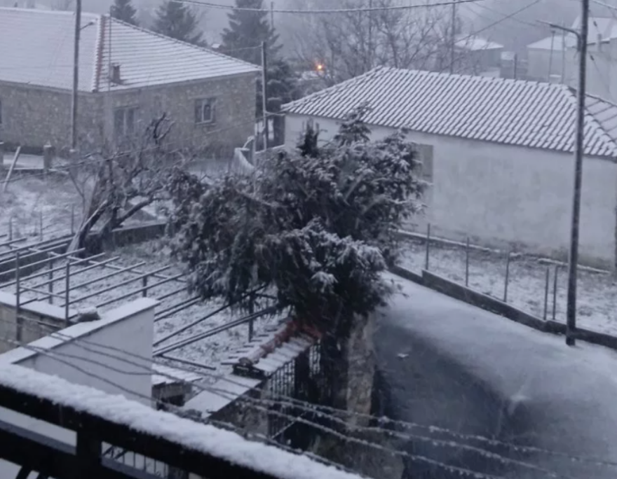 Κακοκαιρία: Πώς θα εξελιχθεί τις επόμενες ώρες - Κύμα ψύχους και χιονιά και στα βόρεια της Αττικής