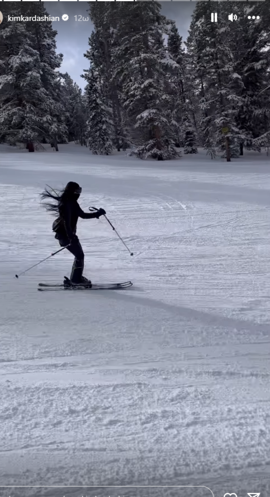 Κιμ Καρντάσιαν: Πήγε για σκι με το ίδιο σετ που φορούσε η Βικτόρια Μπέκαμ το 2006