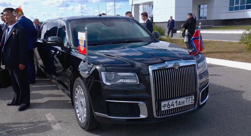 Βόρεια Κορέα: Ο Βλαντίμιρ Πούτιν δώρισε αυτοκίνητο στον Κιμ Γιονγκ Ουν
