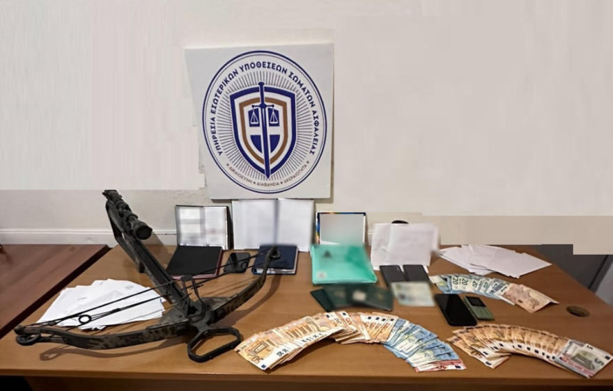 Δυτική Ελλάδα: Συνελήφθη γιατρός - Χορηγούσε ψευδείς ιατρικές βεβαιώσεις σε αλλοδαπούς έναντι αμοιβής από φαρμακευτικές