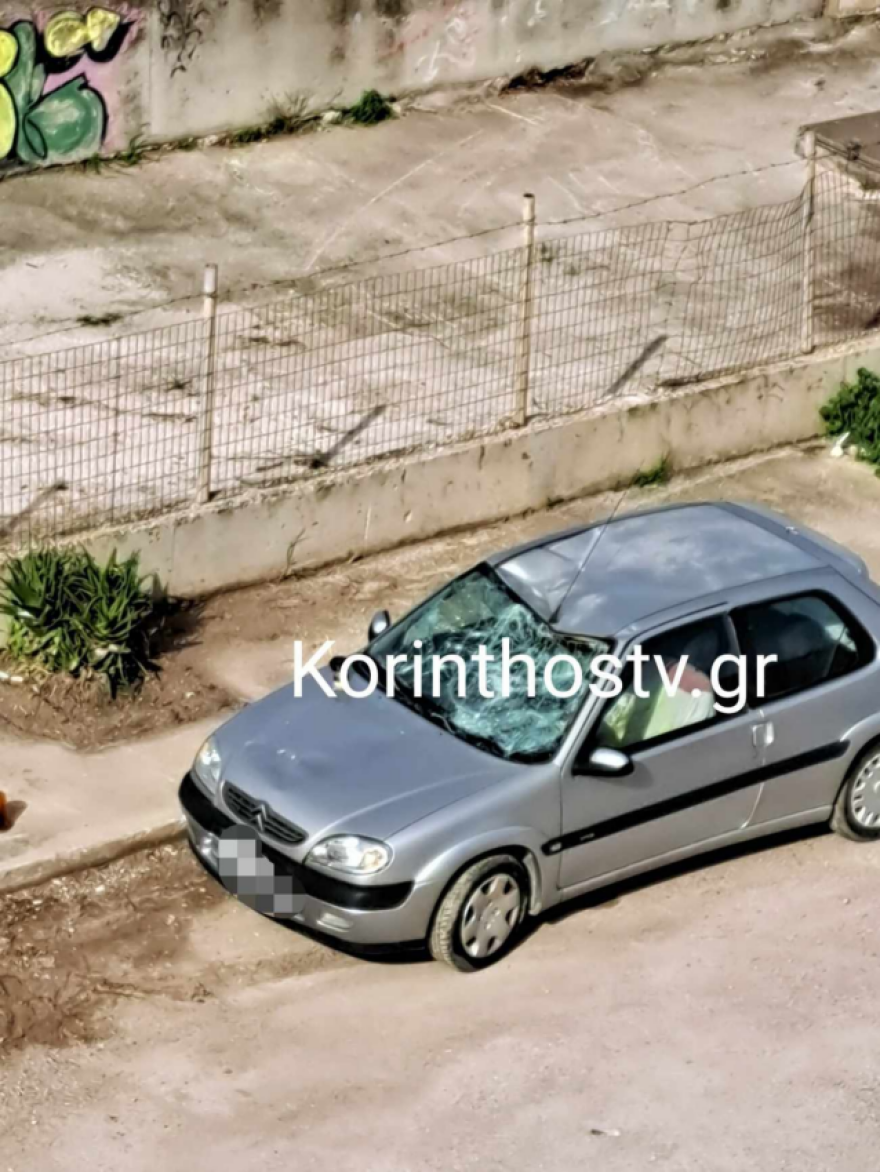 Εργατικό ατύχημα στην Κόρινθο: Έσπασε κολόνα και ο εναερίτης που ήταν πάνω της, κατέληξε σε σταθμευμένο ΙΧ