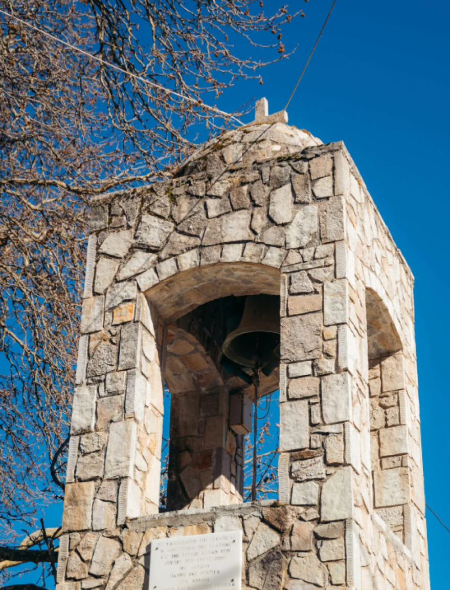 Στέφανος Κασσελάκης: Εκδρομή με τον Τάιλερ στο πιο ψηλό χωριό της Πελοποννήσου, λίγο πριν πάει στον Στρατό