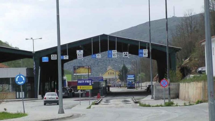 Αλβανός υπουργός επισκέφθηκε επίσημα την Ελλάδα με κλεμμένη Mercedes το 1999