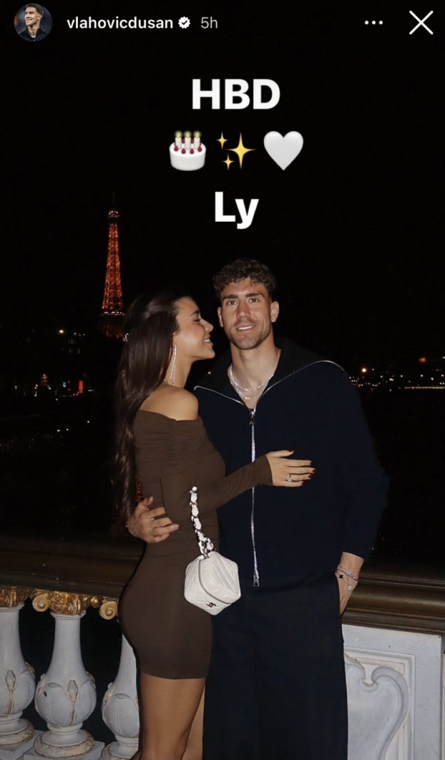 Η ανάρτηση του Ντούσαν Βλάχοβιτς για τα γενέθλια της καλλονής συντρόφου του - Φωτογραφία 