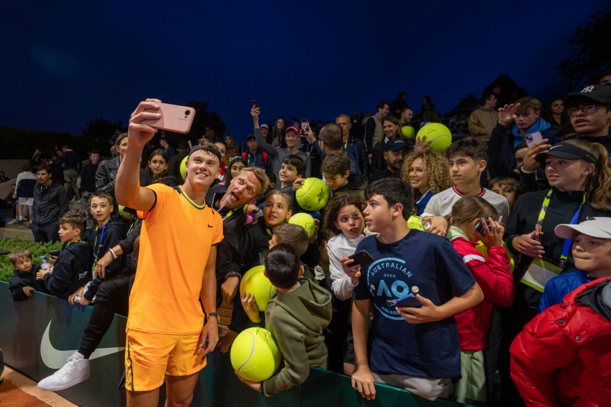  Σερβίς στο IMG FUTURE STARS 2024 στο TATΟΪ Club με αγώνα του Ρούνε με Σκορίλα και Σπύρου - Βίντεο, φωτογραφίες 