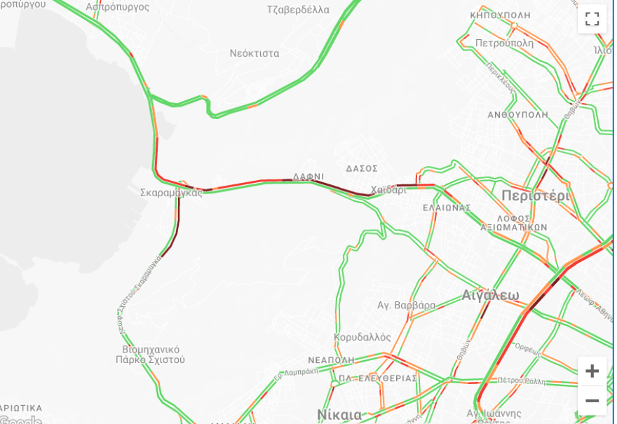 Κορυφώνεται η πασχαλινή έξοδος - Καθυστερήσεις άνω της μισής ώρας στην Αττική Οδό - Κατά 30% αυξημένη σε σχέση με πέρυσι η κίνηση στα λιμάνια