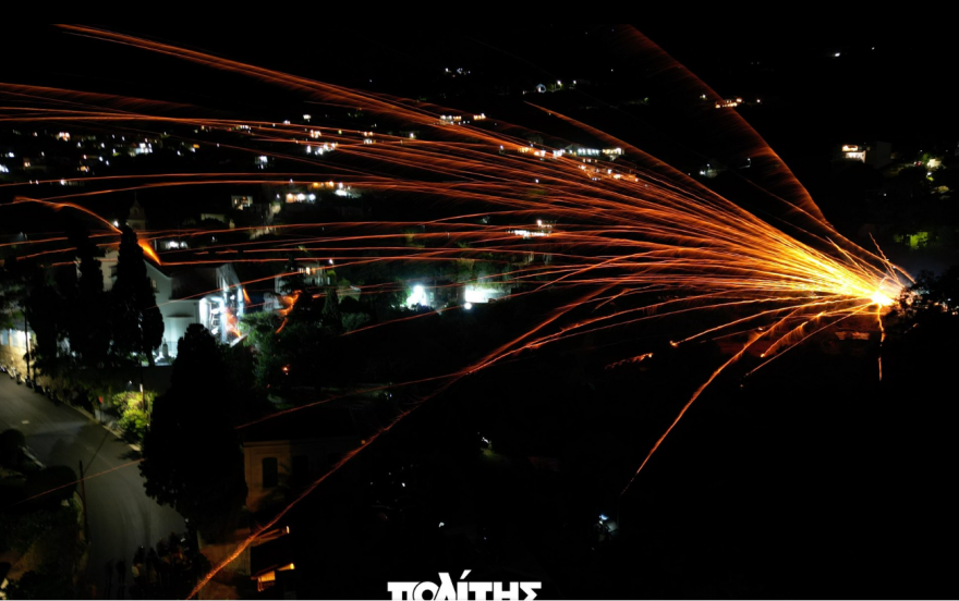 Βίντεο: Εντυπωσιακός και με αυξημένα μέτρα ο ρουκετοπόλεμος στο Βροντάδο της Χίου