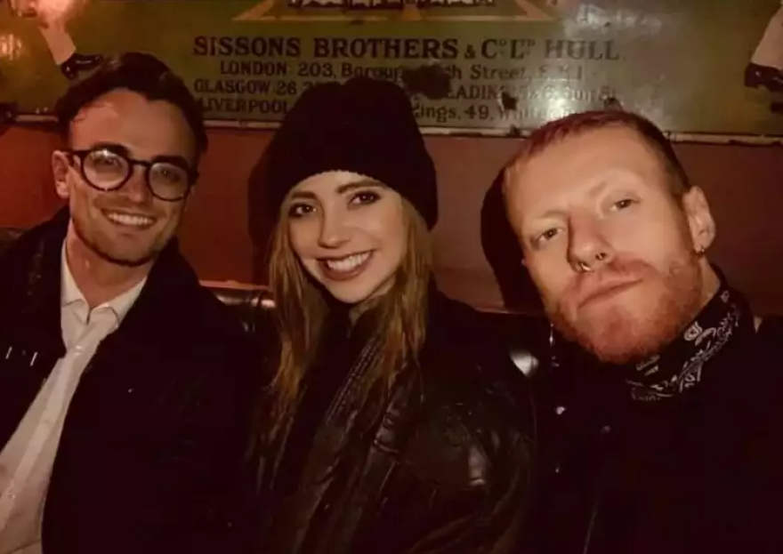 Bambie Thug: Δείτε πώς ήταν πριν υιοθετήσει την «άγρια» περσόνα του 