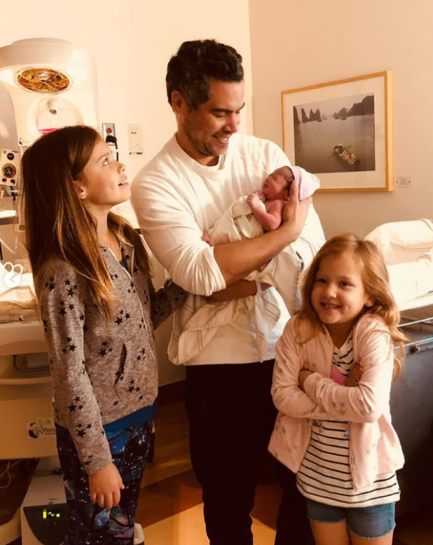 Τζέσικα Άλμπα: Γιορτάζει τη 16η επέτειο του γάμου της με τον Κας Γουόρεν