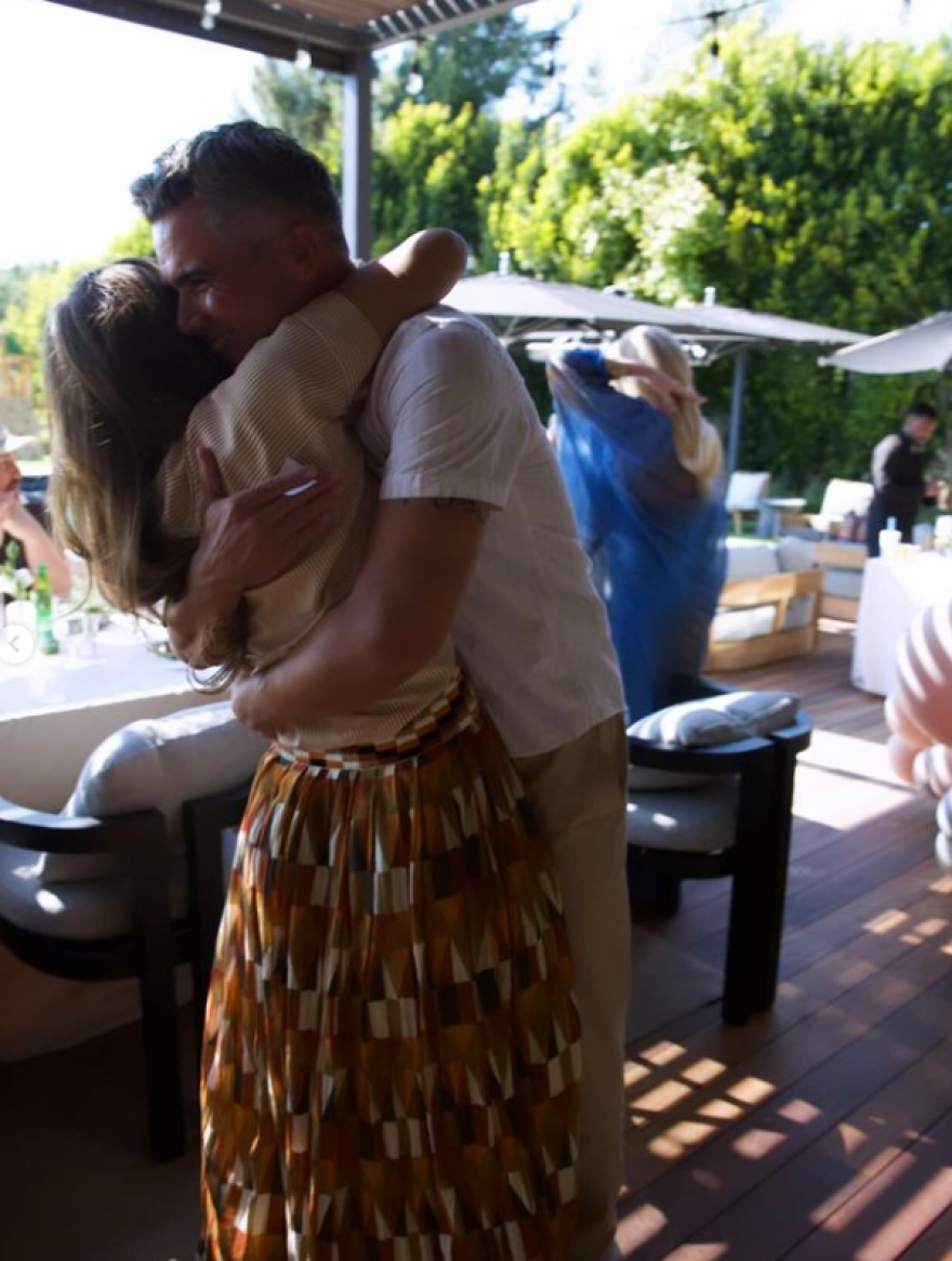 Τζέσικα Άλμπα: Γιορτάζει τη 16η επέτειο του γάμου της με τον Κας Γουόρεν