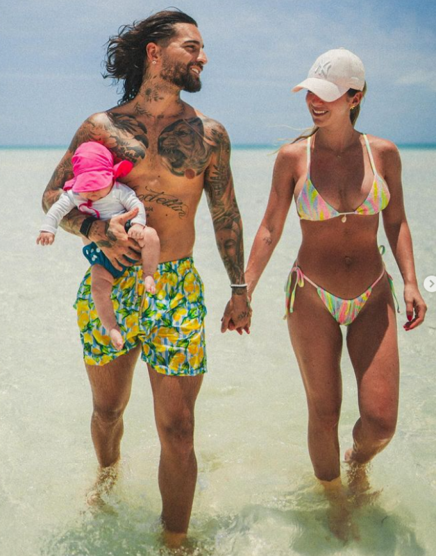 Μαλούμα: Οι τρυφερές φωτογραφίες με τη Σουσάνα Γκόμεζ και τη 2 μηνών κόρη τους