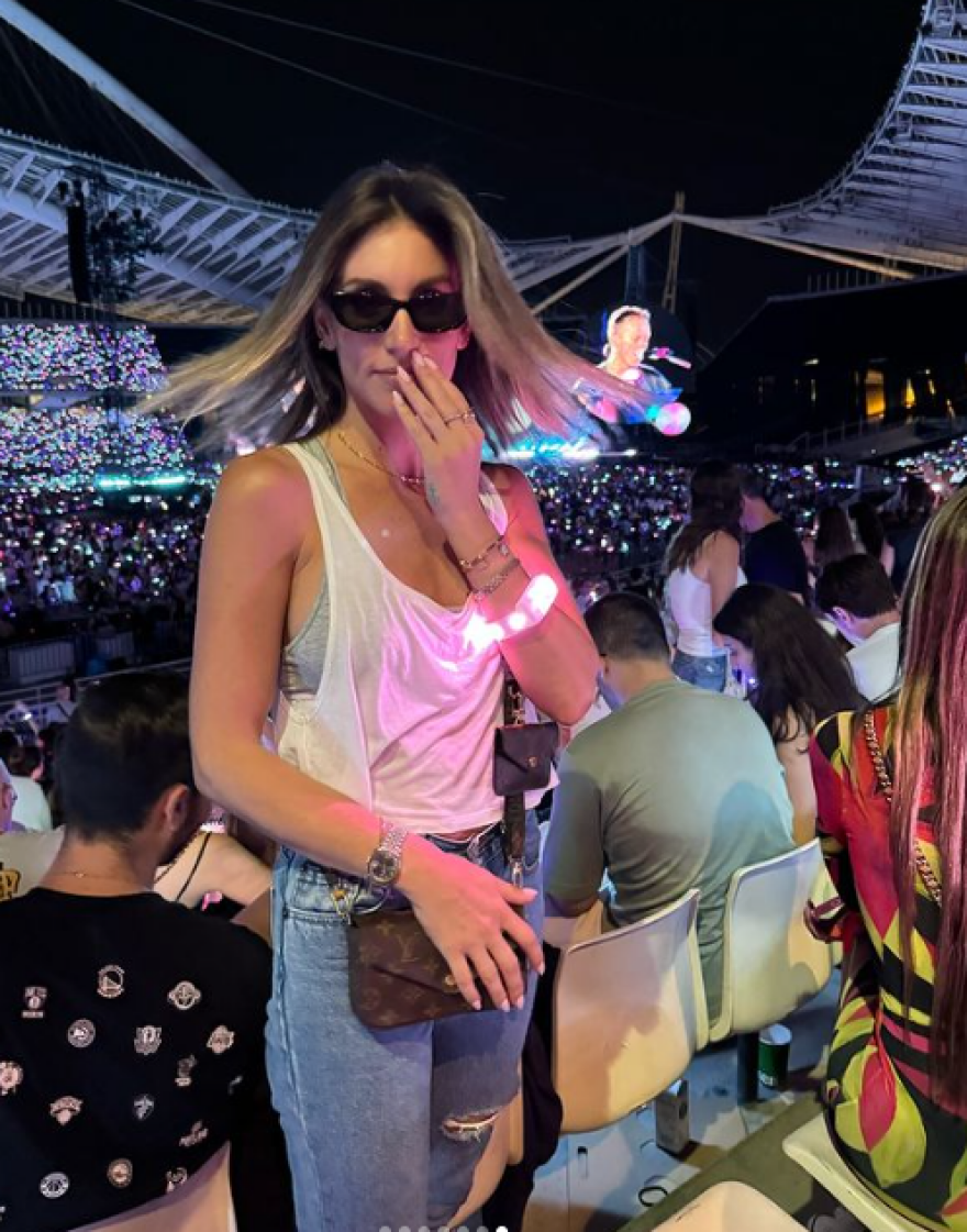 Αθηνά Οικονομάκου: Οι φωτογραφίες της από τη συναυλία των Coldplay