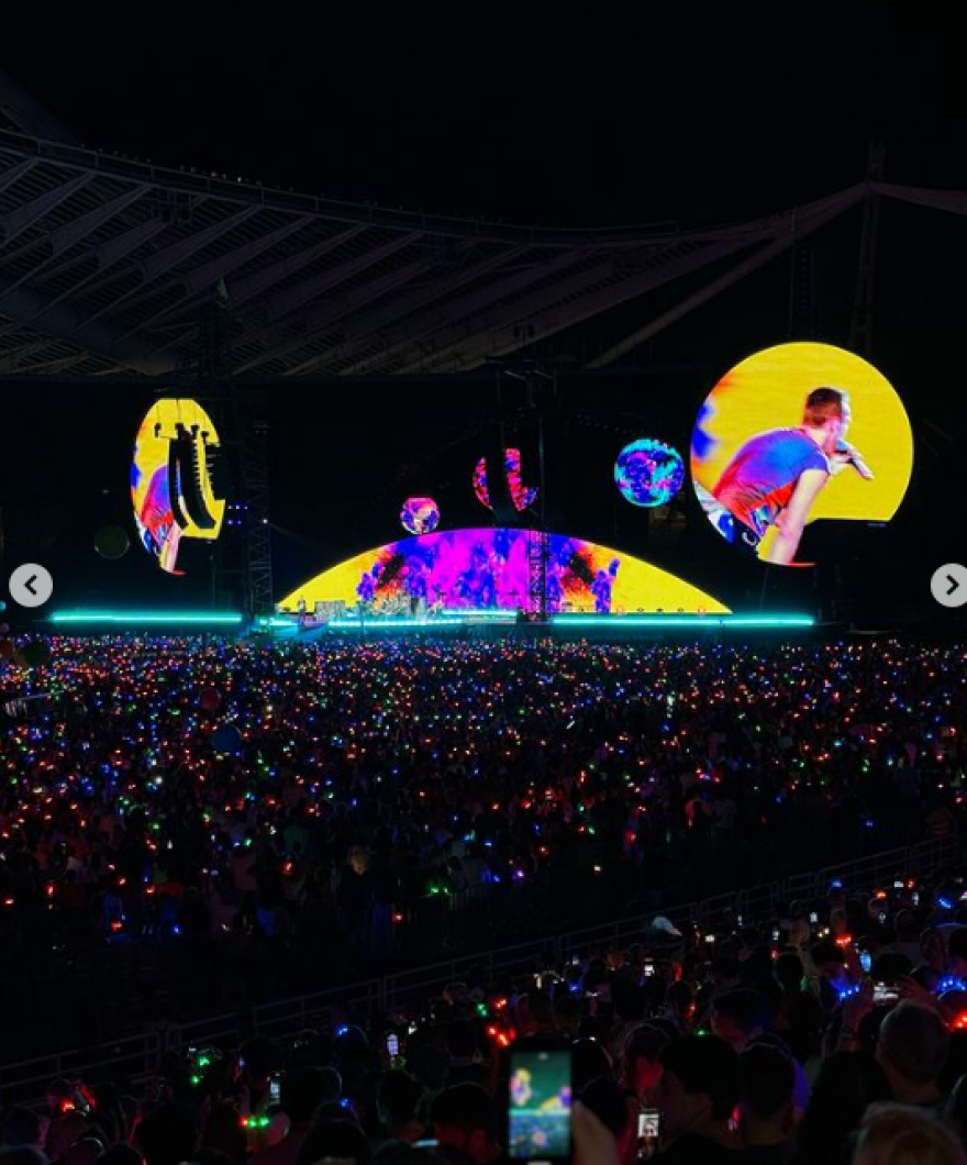 Αθηνά Οικονομάκου: Οι φωτογραφίες της από τη συναυλία των Coldplay