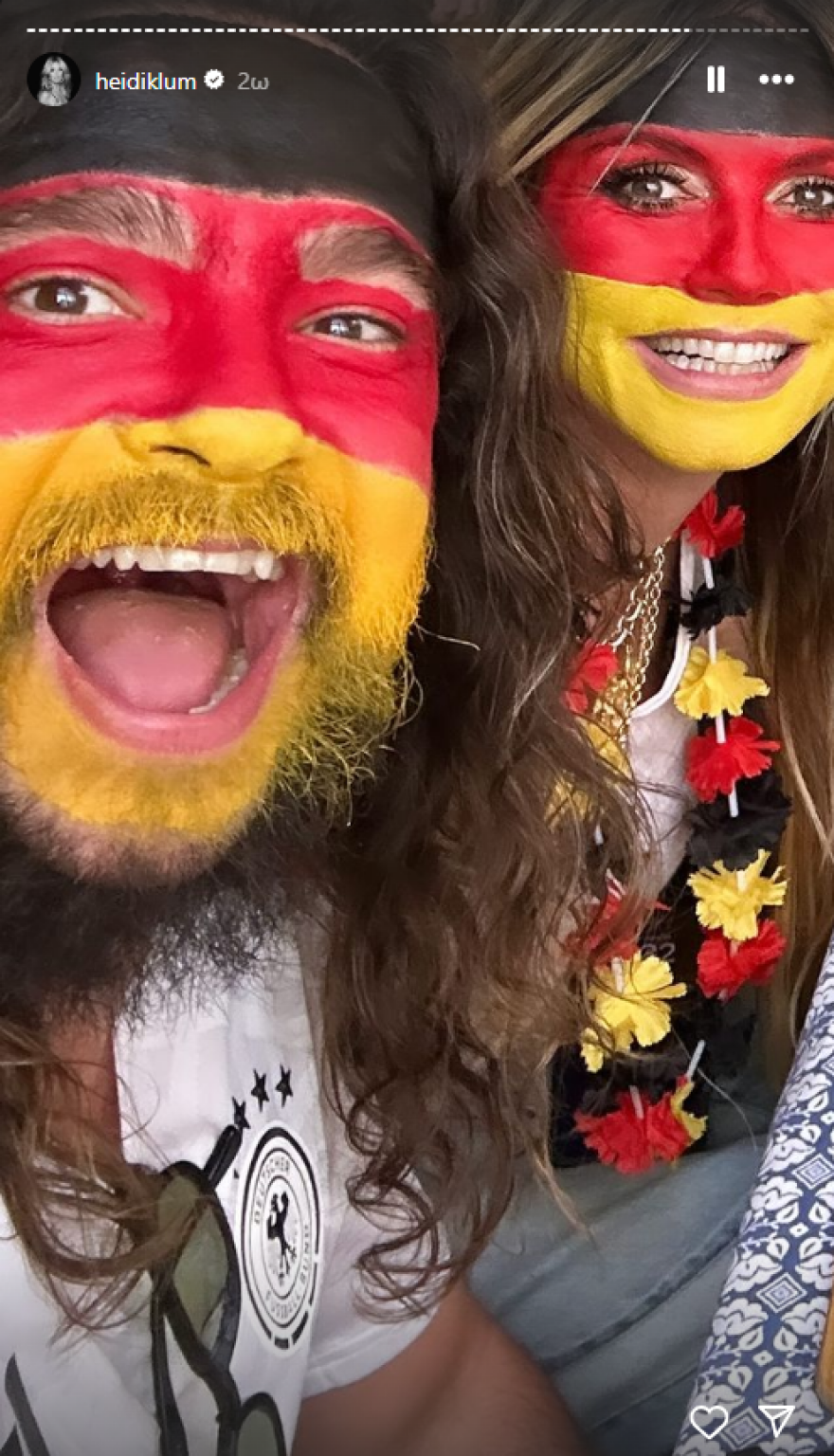 Χάιντι Κλουμ: Βάφτηκε στα χρώματα της σημαίας της Γερμανίας με τον σύζυγό της - Οι φωτογραφίες τους στο γήπεδο