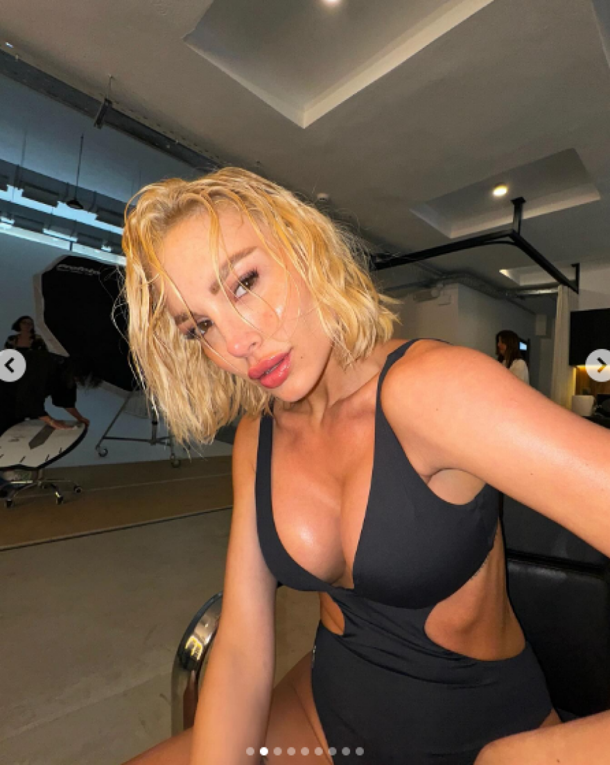 Αλεξάνδρα Παναγιώταρου: Βγάζει selfie με ένα αποκαλυπτικό κορμάκι