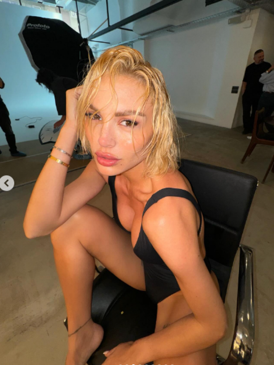 Αλεξάνδρα Παναγιώταρου: Βγάζει selfie με ένα αποκαλυπτικό κορμάκι