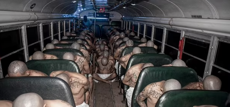 Νέες αδιανόητες εικόνες από τις φυλακές-κολαστήριο του Ελ Σαλβαδόρ