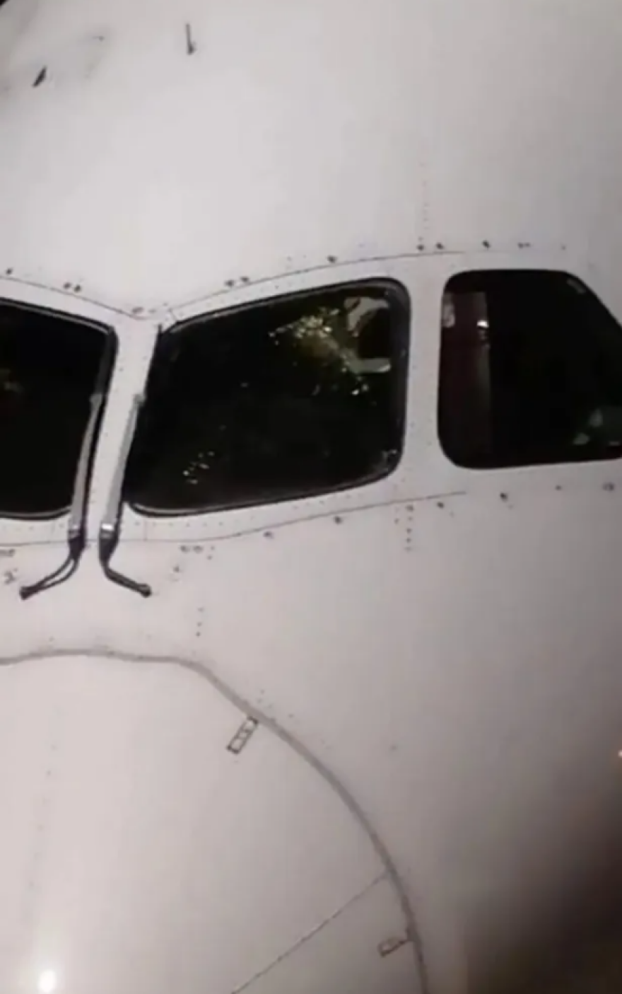 Νέο περιστατικό με Boeing: Αεροσκάφος της KLM επέστρεψε στο Αμστερνταμ έπειτα από τεχνικό πρόβλημα