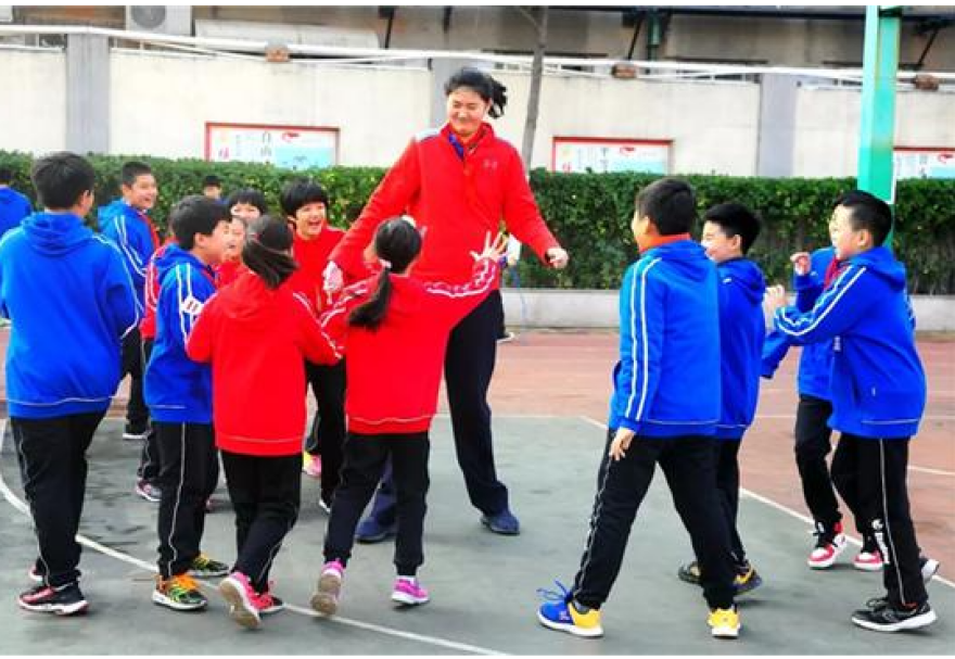 Ζανγκ Ζιγιού, το 16χρονο κορίτσι θαύμα του κινεζικού μπάσκετ που έχει ύψος 2.20!