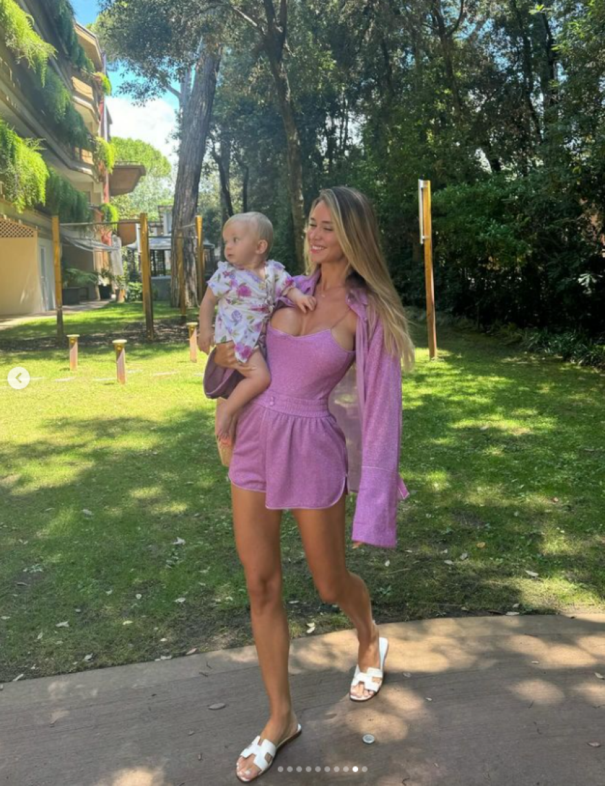 Ντιλέτα Λεότα - Λορίς Κάριους: Διακοπές στην Ιταλία για το νιόπαντρο ζευγάρι - Δείτε φωτογραφίες