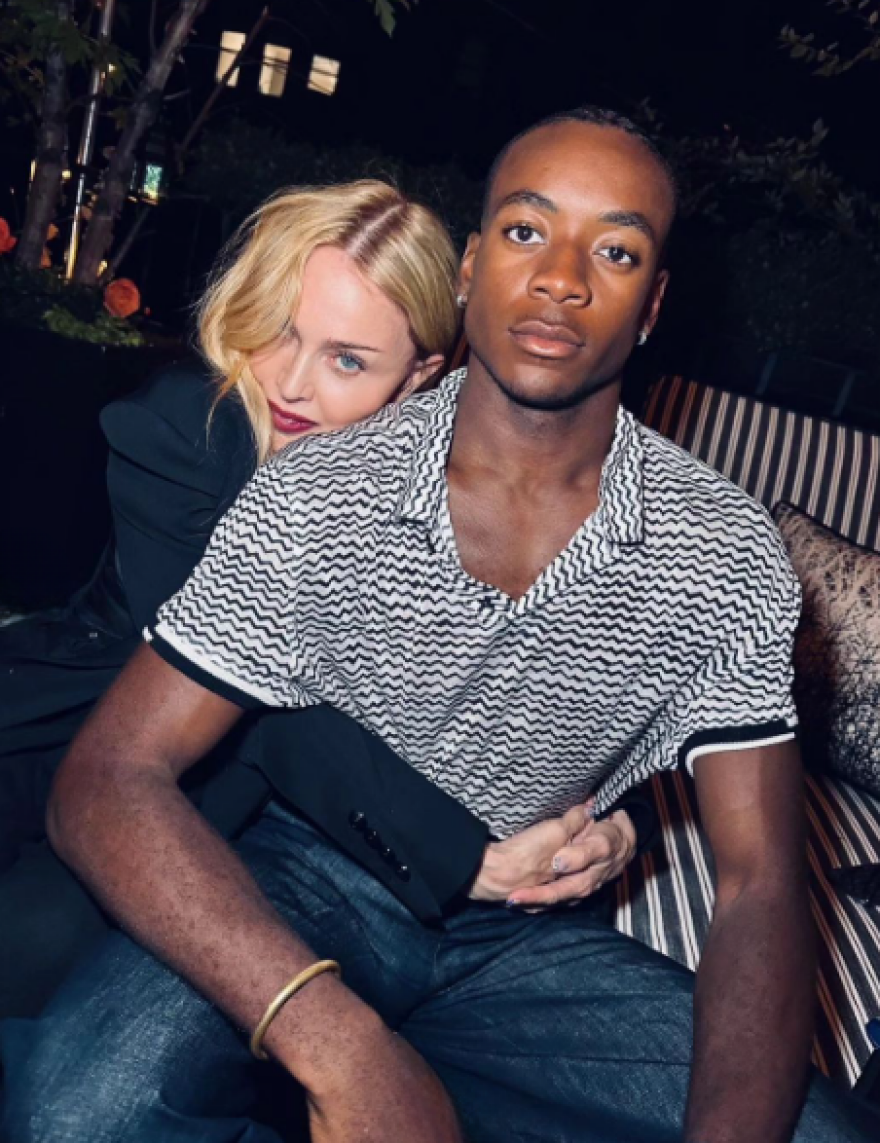 Μαντόνα: Ο 18χρονος γιος της αστειεύτηκε ότι ψάχνει στα σκουπίδια για φαγητό, καθώς μένει μόνος του στη Νέα Υόρκη 