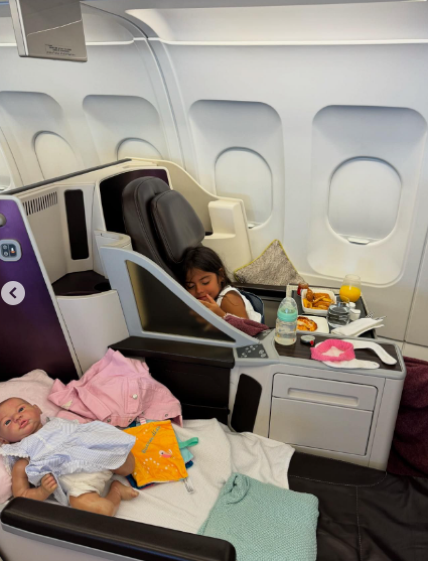 Τζορτζίνα Ροντρίγκεζ: Άλλαξε τελείως την εμφάνισή της ενόψει της τρίτης σεζόν της σειράς της στο Netflix