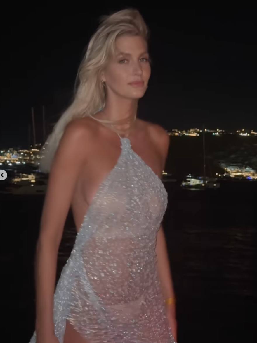 Μαίρη Βιτινάρος: Δείχνει στο Instagram το διάφανο φόρεμα που φόρεσε σε νυχτερινή της έξοδο