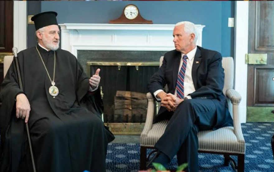 Ο Αρχιεπίσκοπος Ελπιδοφόρος, παρίσταται στα συνέδρια και των Ρεπουμπλικανών και των Δημοκρατικών