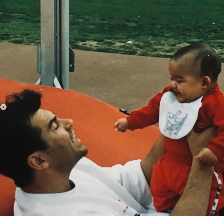 Εμμανουήλ Καραλής: Πατέρα σε ευχαριστώ για όλα, γράφει στον πατέρα του