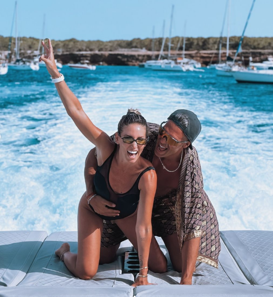 Αθηνά Οικονομάκου: «Πλημμυρίζει» το Instagram με φωτογραφίες της πλάι στον Μπρούνο Τσερέλα