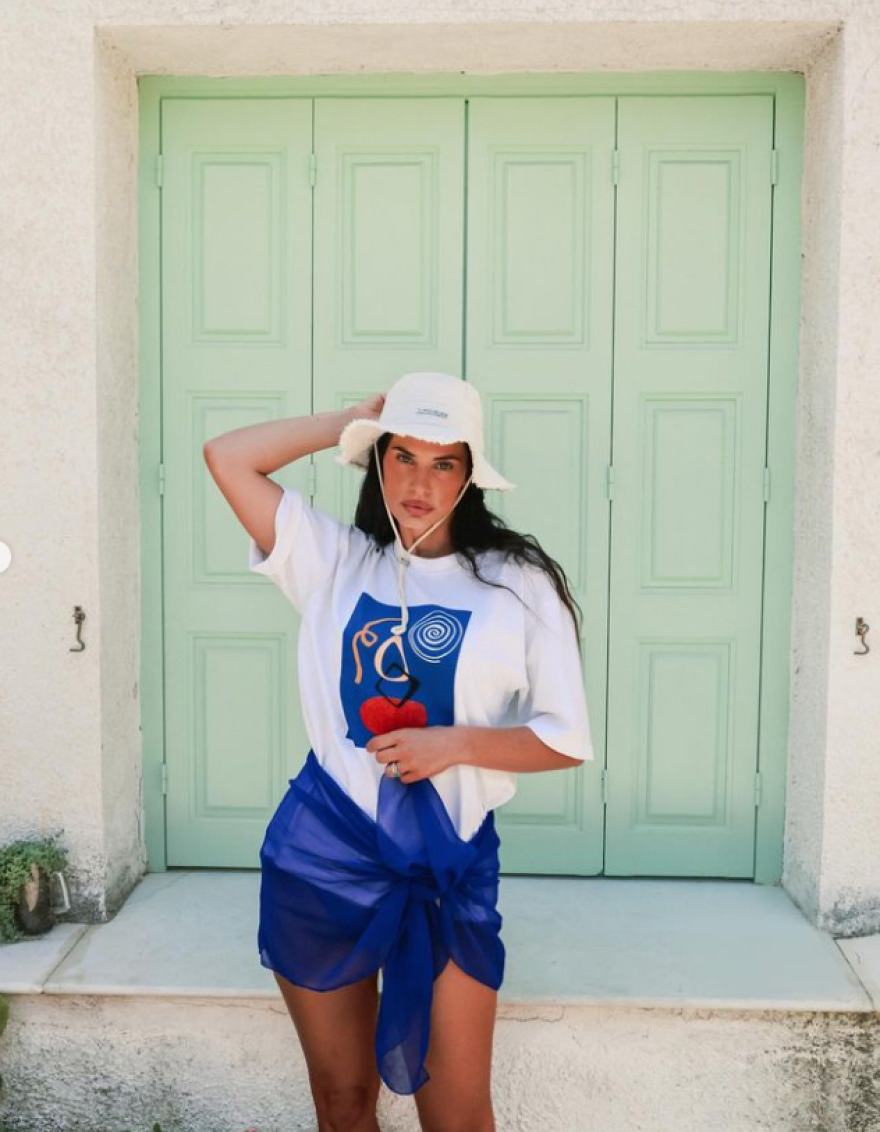 Χριστίνα Μπόμπα: Συνεχίζει τις διακοπές στη Νάξο