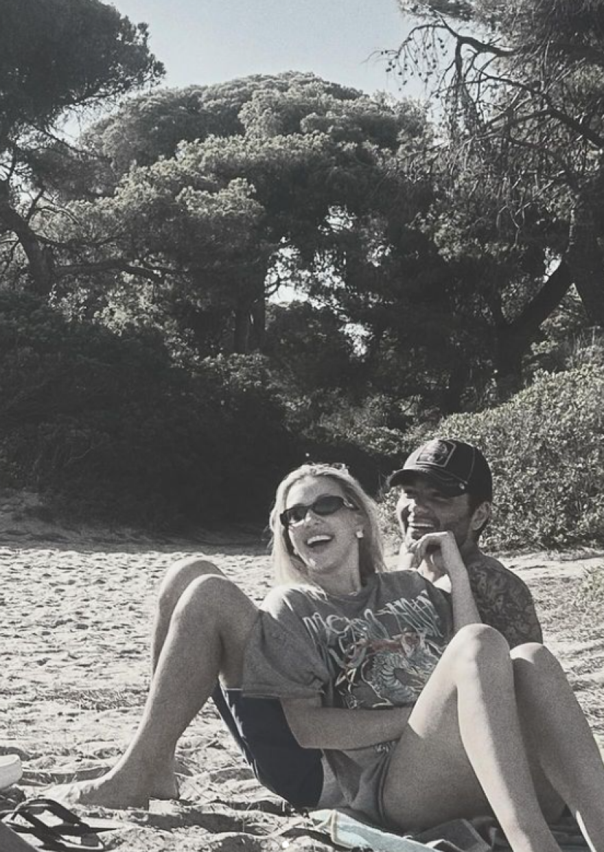 Γαρυφαλλιά Καληφώνη σε Χρήστο Μάστορα για τη δεύτερη επέτειό τους: Σε αγαπώ τόσο πολύ