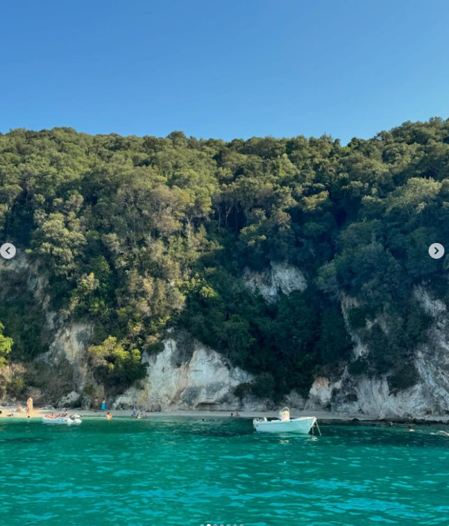 Μελίνα Νικολαΐδη: Πήγε στους Παξούς με τους φίλους της