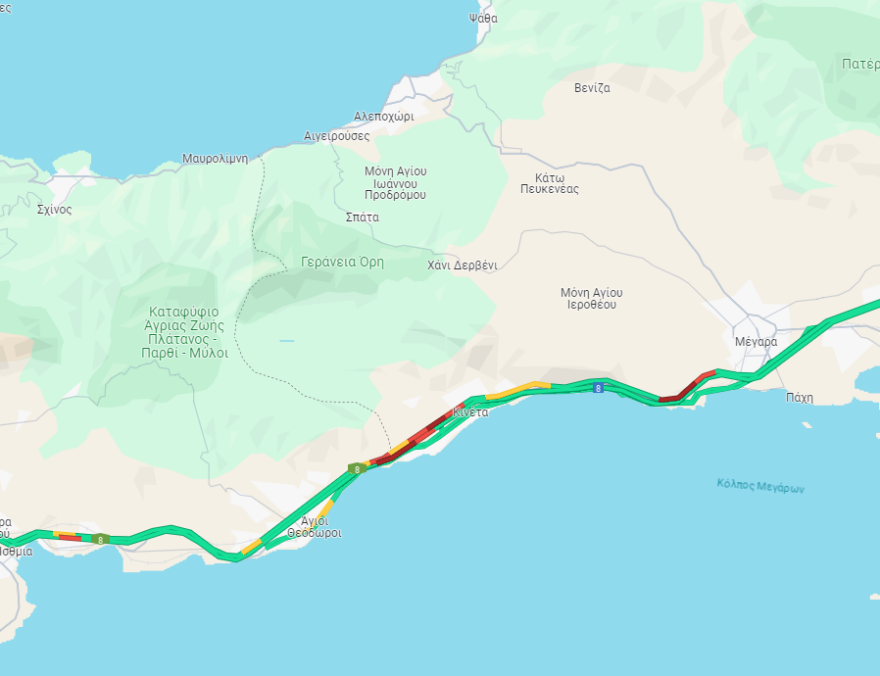 Έσβησε η φωτιά στην Αθηνών-Κορίνθου μετά την ανατροπή βυτιοφόρου - Κλειστό το ρεύμα προς Αθήνα 