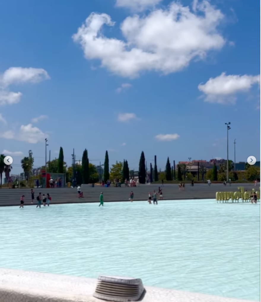 Δανάη Μπάρκα: Συνεχίζει το ταξίδι της στην Ισπανία - Οι φωτογραφίες από τη Βαλένθια