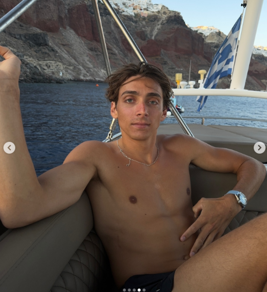 Μόντο Ντουπλάντις: Οι φωτογραφίες του στην Ελλάδα με τη σύντροφό του