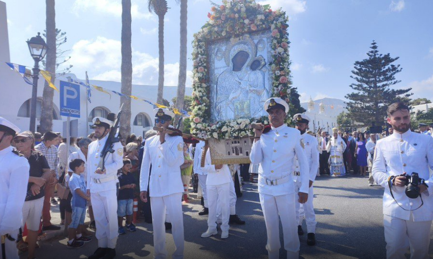 Ο εορτασμός του Δεκαπενταύγουστου στην Ελλάδα - Βίντεο και φωτογραφίες 