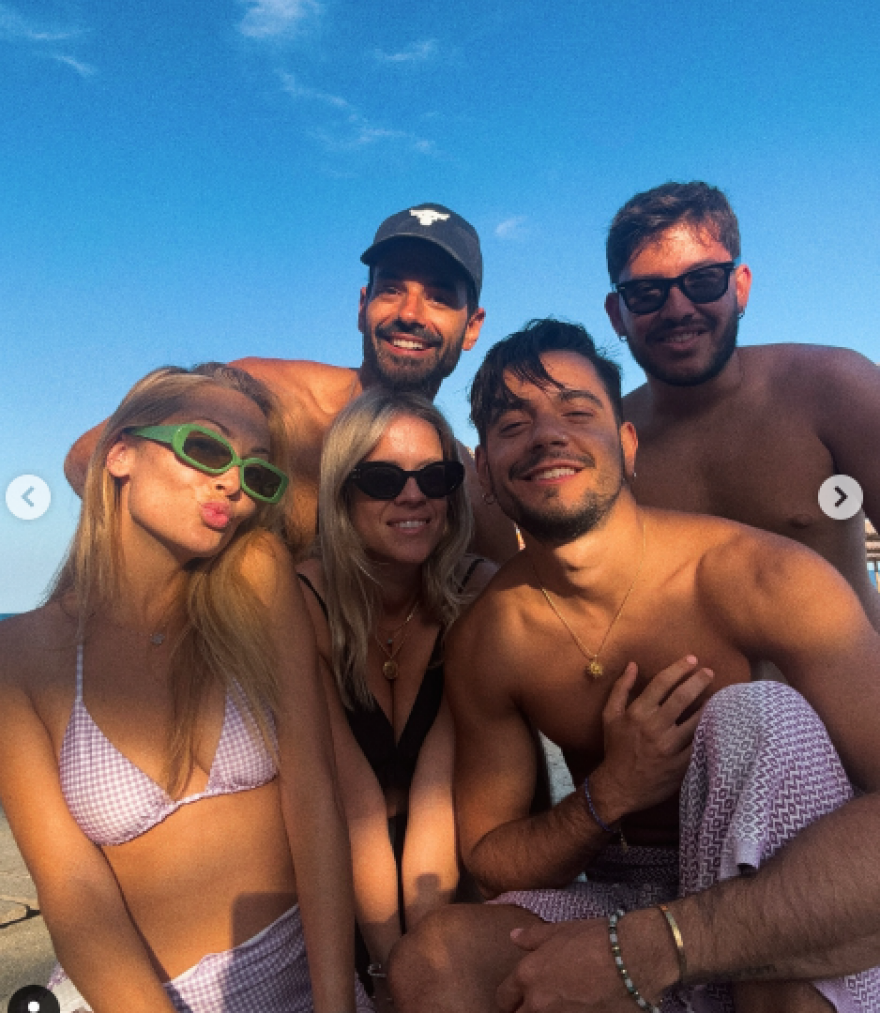 Ελένη Βουλγαράκη: Περνά χρόνο με την παρέα της στο Πήλιο - Δείτε φωτογραφίες