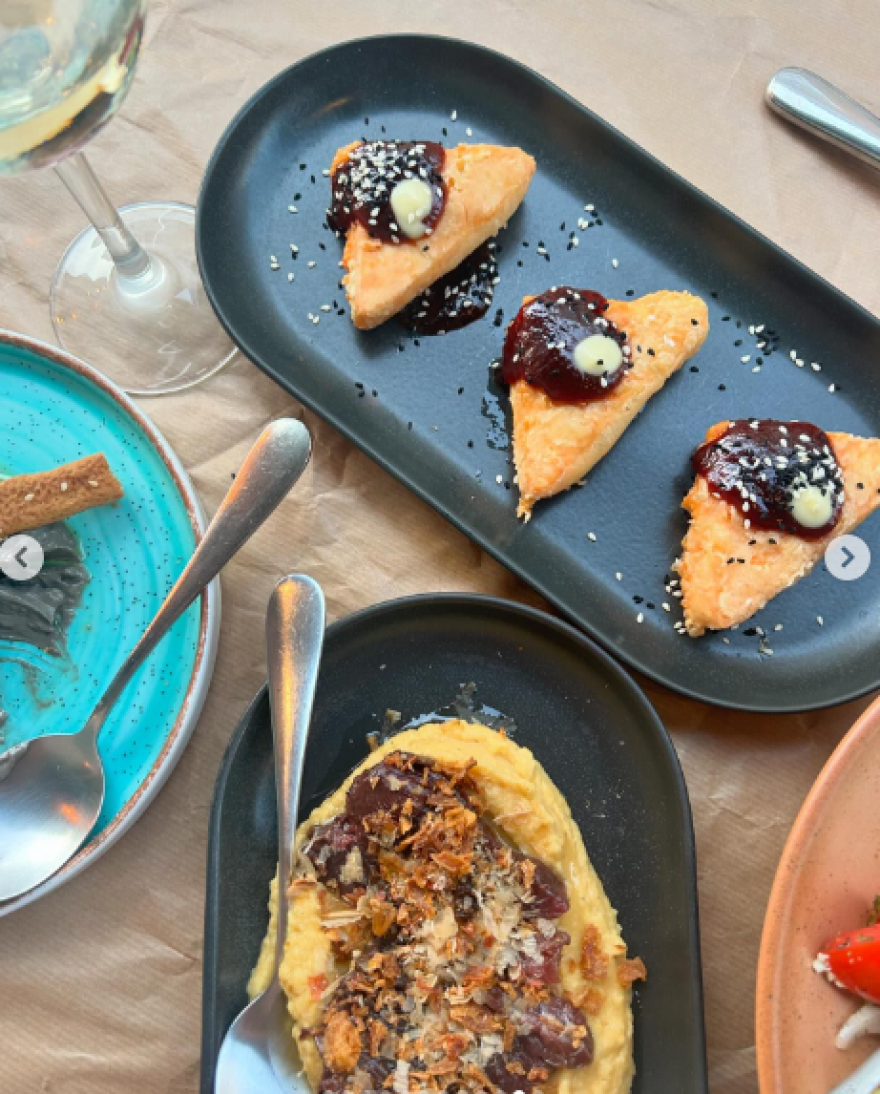 Ζέτα Μακρυπούλια: Έστειλε την καλησπέρα της από την Άνδρο - Οι φωτογραφίες που ανάρτησε