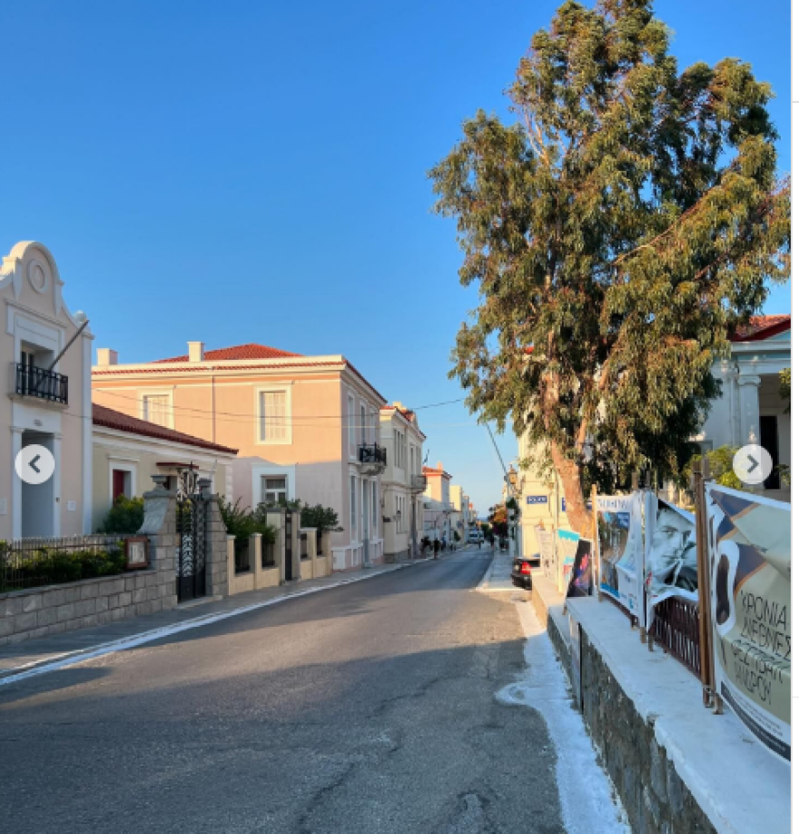 Ζέτα Μακρυπούλια: Έστειλε την καλησπέρα της από την Άνδρο - Οι φωτογραφίες που ανάρτησε