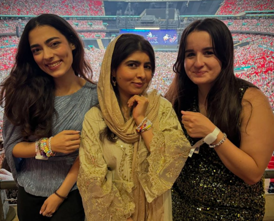 Μαλάλα Γιουσαφζάι: Πήγε σε συναυλία της Τέιλορ  Σουίφτ - Εκεί που μεγάλωσα απαγορευόταν η μουσική, θυμάται