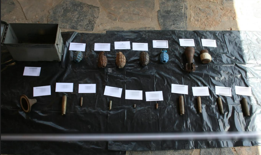 Λασίθι: Οικογένεια είχε νάρκες, όπλα, χασισοφυτεία και αρχαία στα σπίτια της